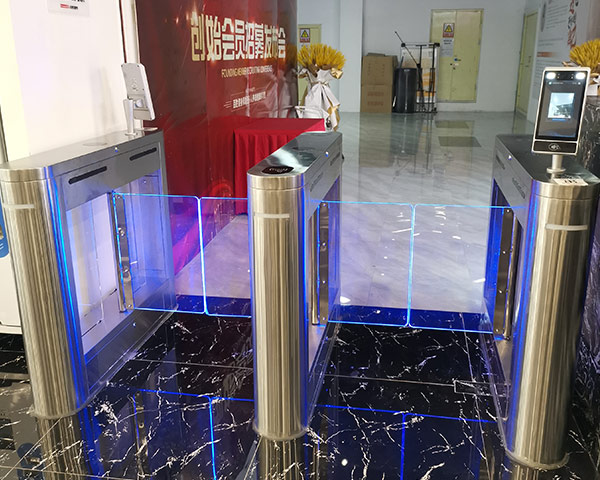 元一智能(néng)公司：通道(dào)擺閘如何進(jìn)行維護保養？