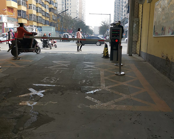 山西元一智能(néng)公司怎樣(yàng)三輥閘質量好(hǎo)壞？