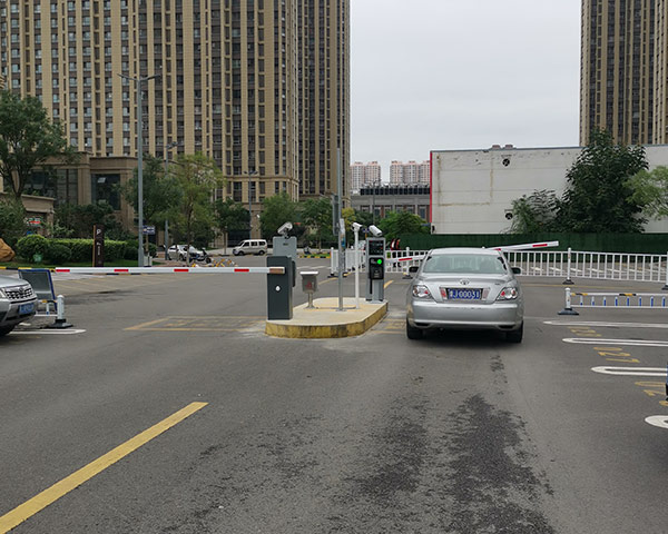 元一智能(néng)科技告訴您，三輥閘門禁怎樣(yàng)可以防尾随？