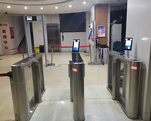 元一智能(néng)科技擺閘内部結構是怎樣(yàng)的？