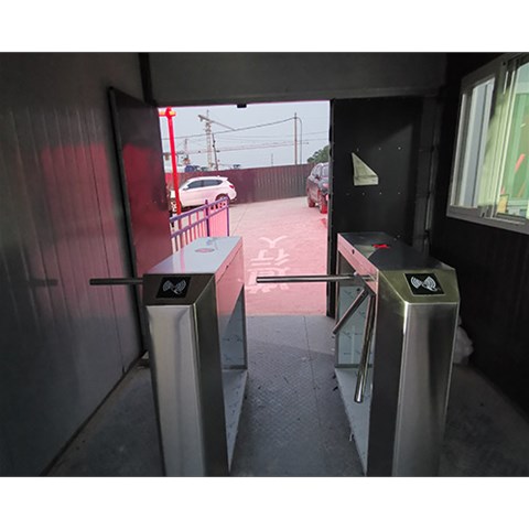 山西通道(dào)閘廠家分享：三輥閘特點有哪些？